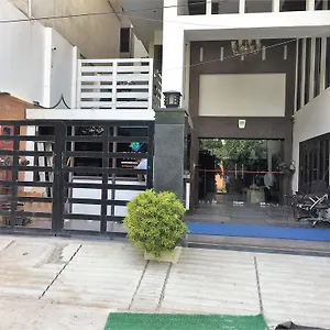 Hotel Park Plaza, Varanasi